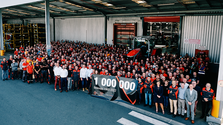 A Massey Ferguson Beauvais-i gyártóegysége az egymilliomodik legyártott traktorát ünnepli